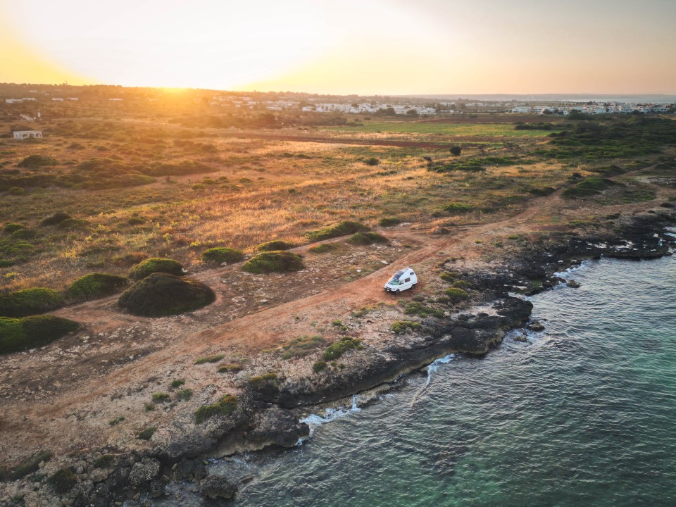 Alba alla spiaggia di Salve - Torre Pali