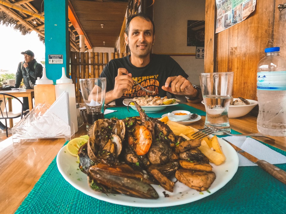 Pranzo a Puerto Lopez