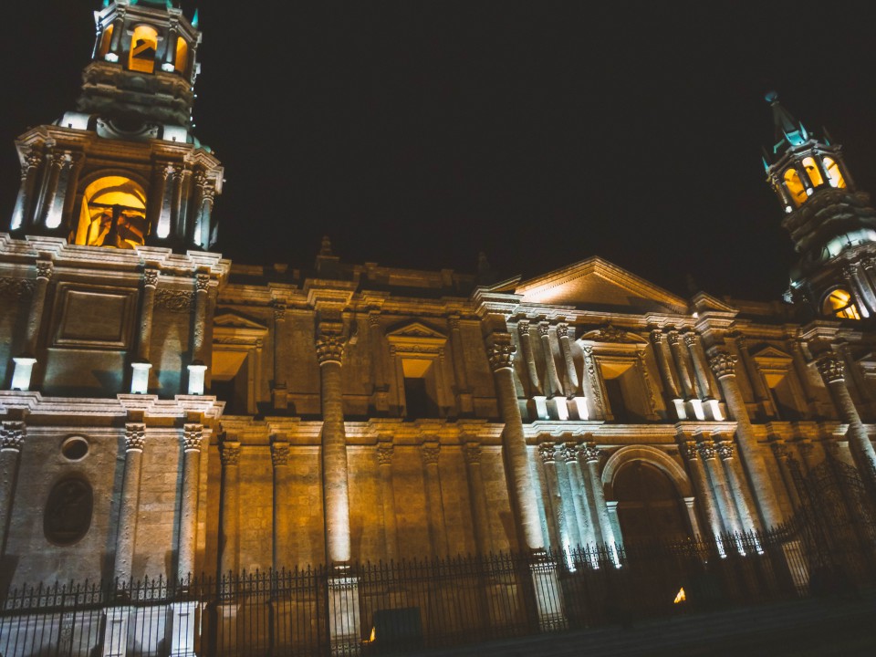 Chiesa nella piazza principale di Arequipa