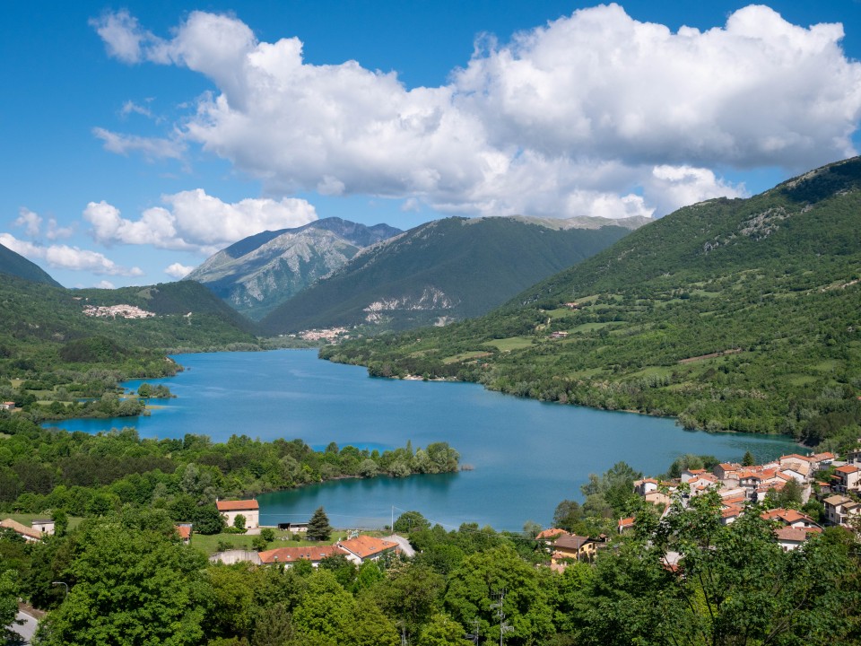 Vista sul Lago di Barrea