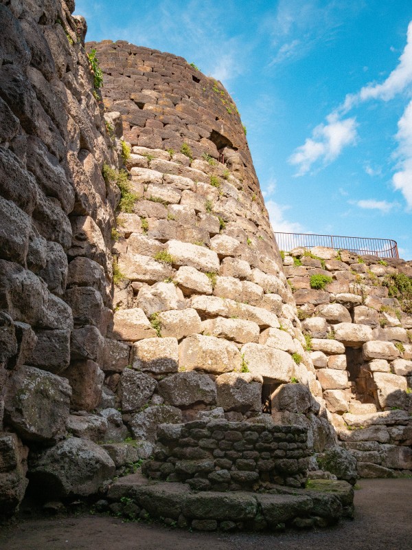 Gli interni del Nuraghe Santu Antine