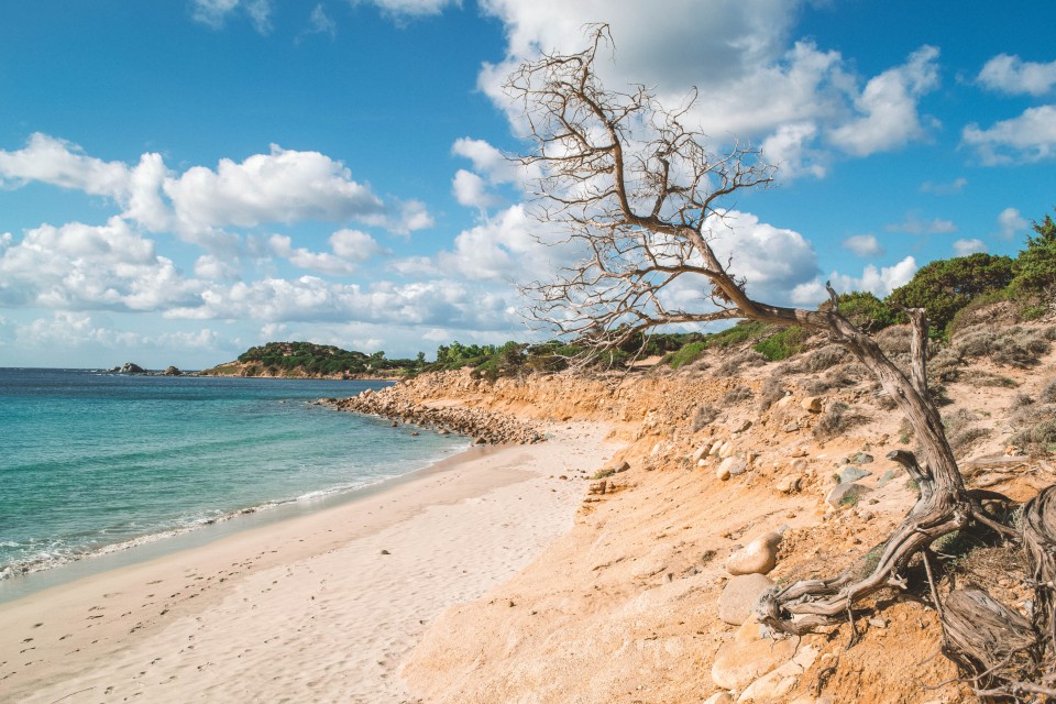 La spiaggia Is Piscadeddus