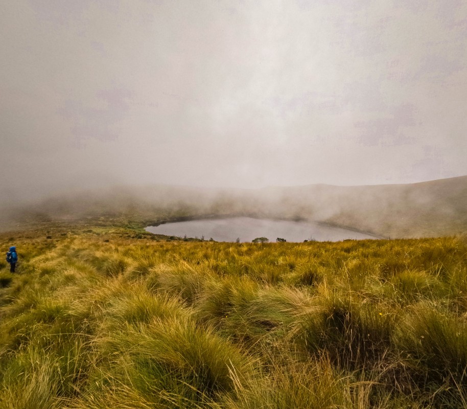 Cerro e laguna Cubilche