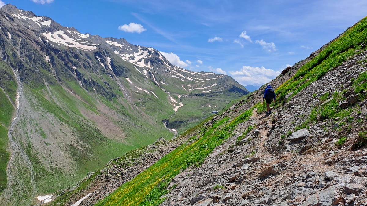 Discesa - vista sul Passo della Forcola