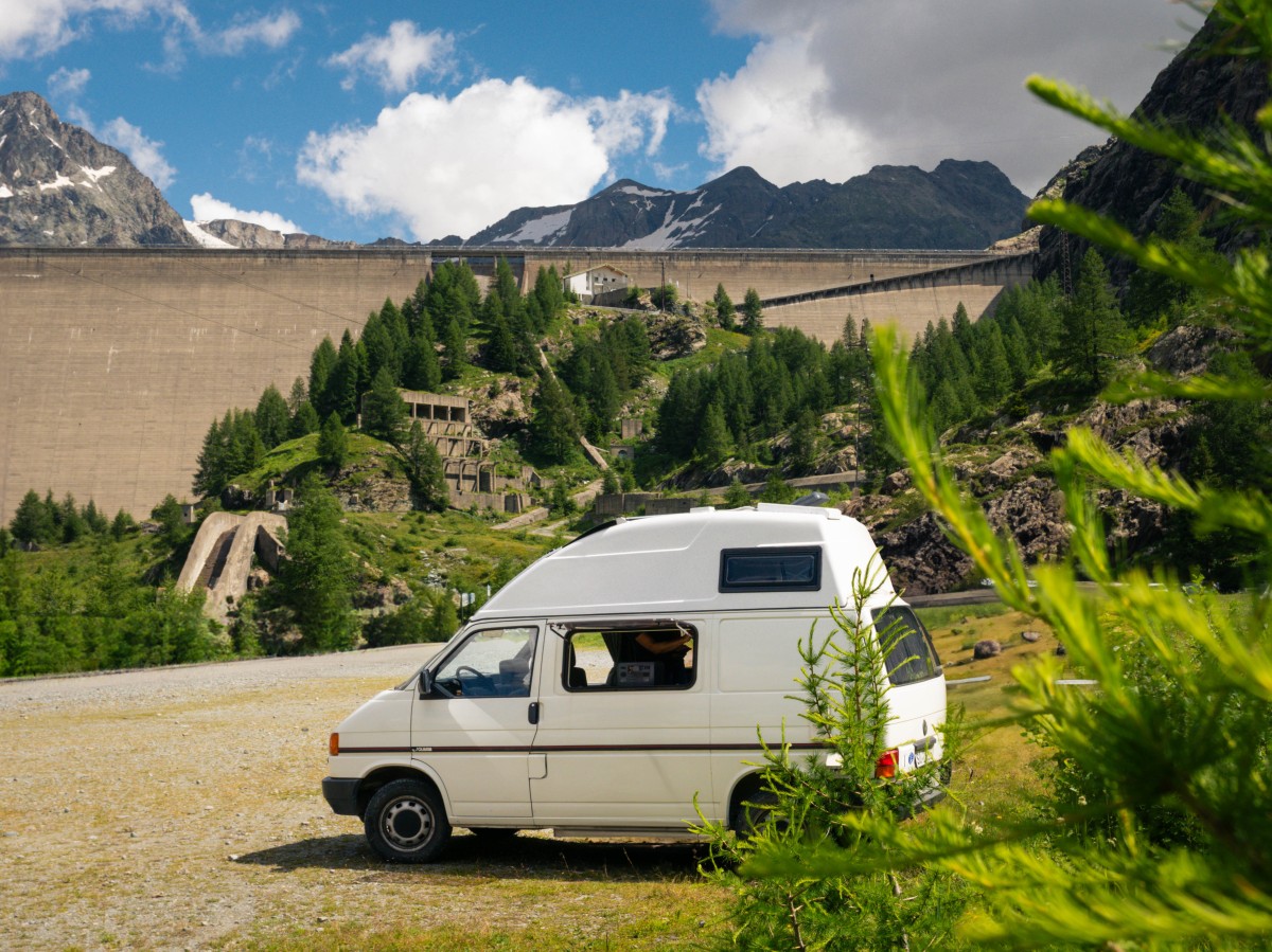 Partenza dalla Diga di Campo Moro, Valmalenco