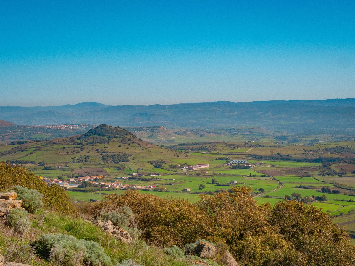 Salendo verso il Monte Pelau